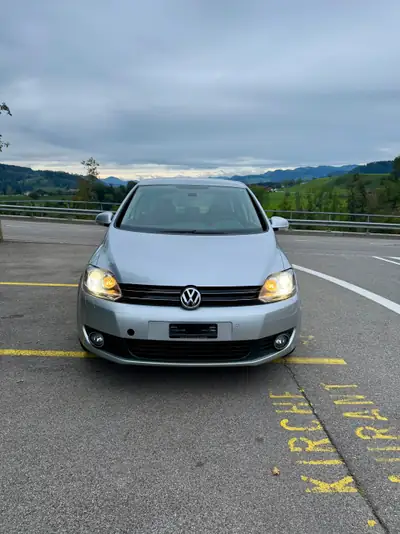 VW Golf Plus 1.4 TSI Comfortline DSG — Pratique et dynamique, frais de révision inclus — vue extérieure