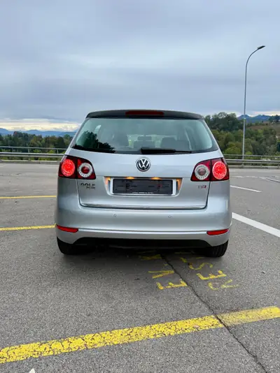VW Golf Plus 1.4 TSI Comfortline DSG — Pratique et dynamique, frais de révision inclus — Miniature 9