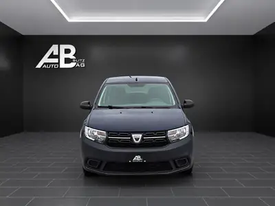 Dacia Sandero 1.0 Comfort — Petit budget, grande fiabilité, sans accident — vue extérieure