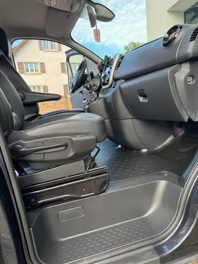 Opel Vivaro 1.6 CDTI Tourer — Van familial 7 places, diesel économique et spacieux — Thumbnail 7