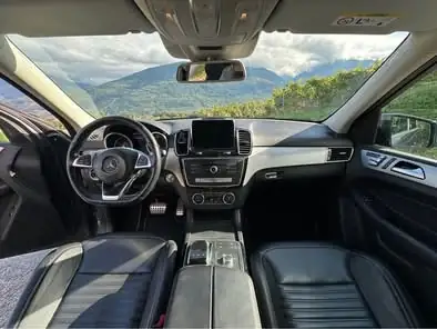 Mercedes-Benz GLE 500 e V6 — SUV hybride rechargeable, 159 800 km, propulsion intégrale — exterior view