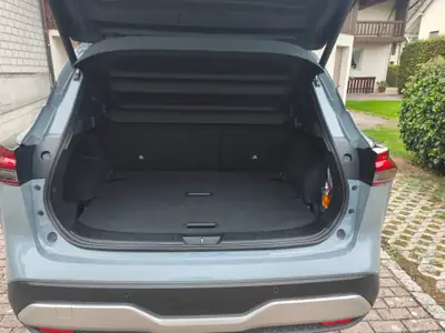 Nissan Qashqai 1.3 DIG-T Tekna+ 4x4 — SUV hybride mild avec rouage intégral et faible kilométrage — Thumbnail 10