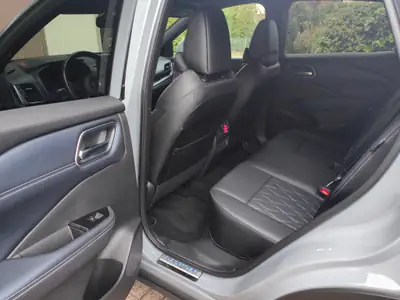 Nissan Qashqai 1.3 DIG-T Tekna+ 4x4 — SUV hybride mild avec rouage intégral et faible kilométrage — Thumbnail 14