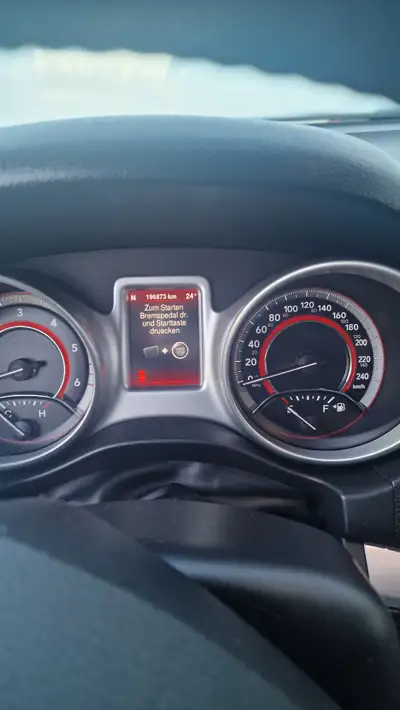 Fiat Freemont 2.0 JTD 170 Lounge 4x4 — 7 places, diesel robuste, transmission automatique — Detail