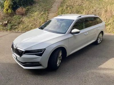Skoda Superb 1.4 TSI PHEV — Break hybride rechargeable, 93000 km, sans sinistre — exterior view