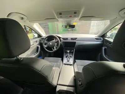 Skoda Superb 1.4 TSI PHEV — Break hybride rechargeable, 93000 km, sans sinistre — dashboard
