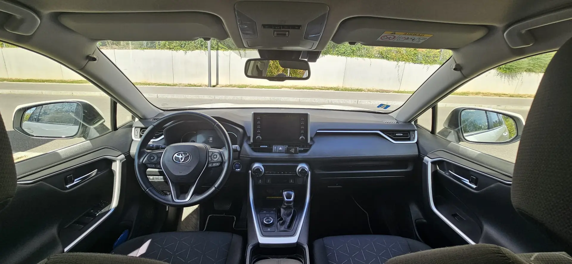 Toyota RAV4 2019 occasion Plan-les-Ouates — 3