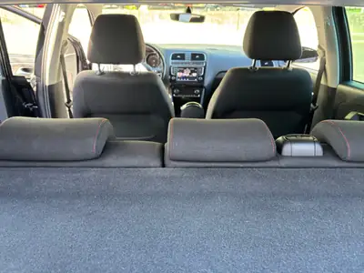 VW Polo 1.2 TSI 90 BlueMT Sound — Citadine fiable, sans accident, 130'000 km — Miniatura 15