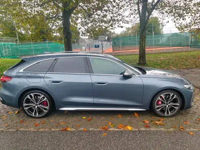 Audi S5 Sportback 3.0 V6 TFSI — Break haute performance, 9000 km seulement — Außenansicht