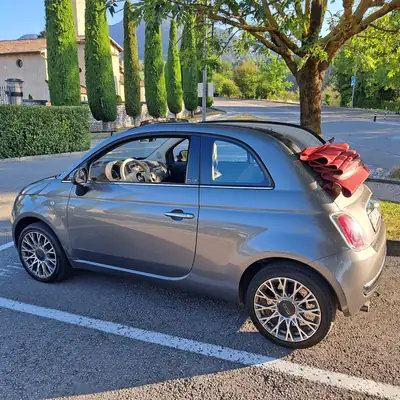 Fiat 500 Lounge 1.2 — Cabriolet rétro chic, 91'500 km, sans accident — Innenraum