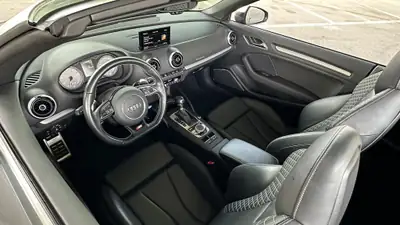 Audi S3 Cabriolet 2.0 TFSI Quattro — Décapotable sportive 360 ch, faible kilométrage — côté