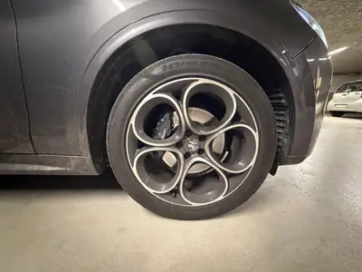 Alfa Romeo Stelvio 2.0 Q4 280 Veloce — SUV sportif 4x4, historique complet, 95 000 km — Thumbnail 14