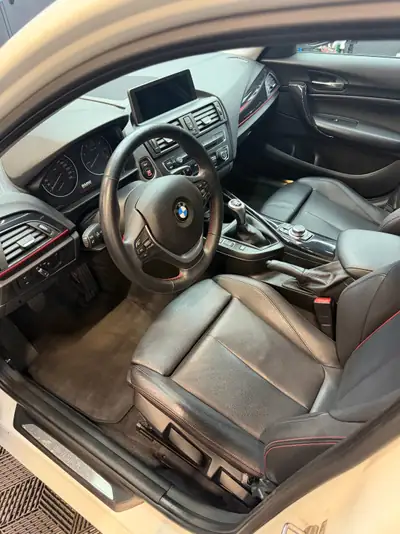 BMW 120d xDrive Sport Line — Diesel performant, 56000 km seulement, traction intégrale — Miniature 7