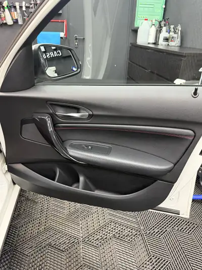 BMW 120d xDrive Sport Line — Diesel performant, 56000 km seulement, traction intégrale — Miniature 15