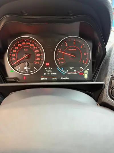 BMW 120d xDrive Sport Line — Diesel performant, 56000 km seulement, traction intégrale — Miniature 16