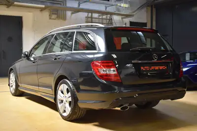 Mercedes-Benz C 220 CDI Avantgarde — Break diesel 4Matic, entretien intégral Mercedes — arrière