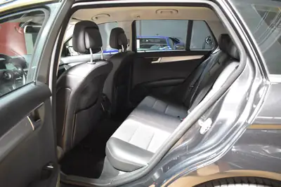 Mercedes-Benz C 220 CDI Avantgarde — Break diesel 4Matic, entretien intégral Mercedes — Miniature 15