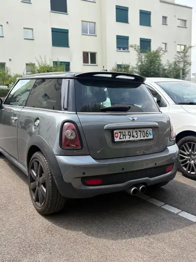 MINI Cooper S 1.6i — Citadine sportive dynamique, 130 ch et faible kilométrage — fianco