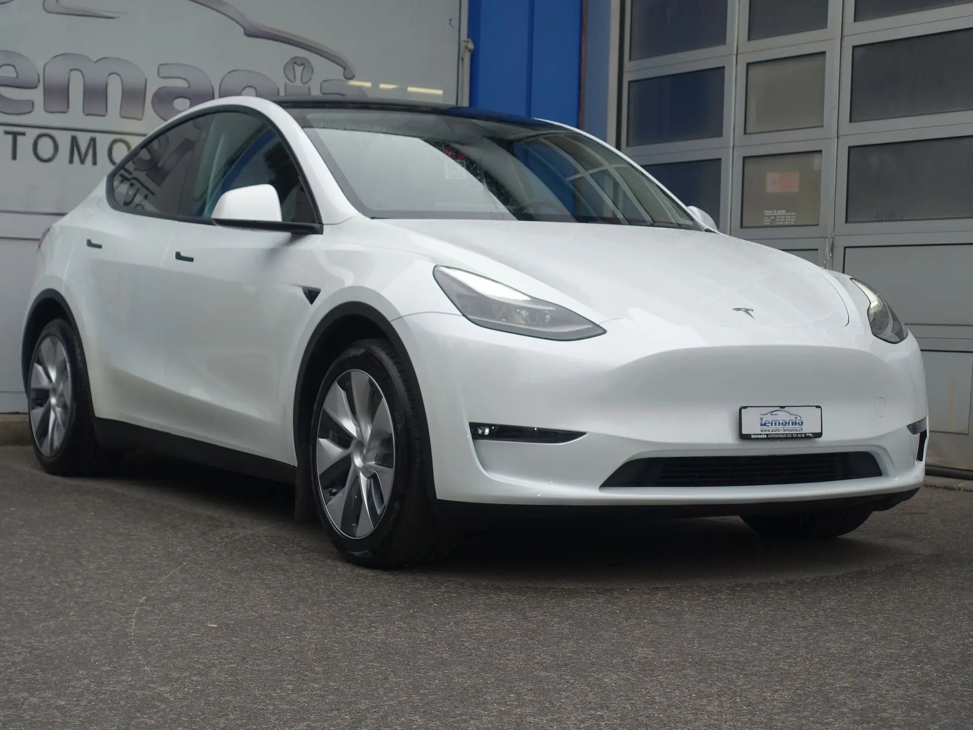 Tesla Model Y 2023 occasion Bussigny — 1