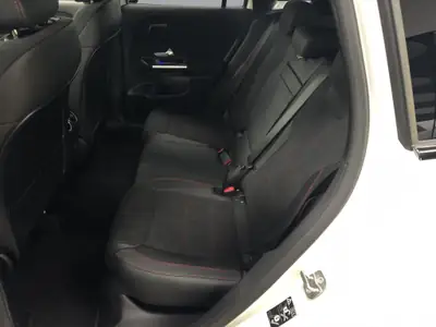 Mercedes-Benz GLA 250 AMG Line 4matic — SUV compact hybride essence, 238 ch et 20 km au compteur — Miniatura 11