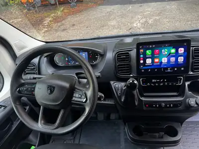 Peugeot Boxer L3H2 2.2 BlueHDi 140 — Utilitaire automatique, faible kilométrage et garantie constructeur — Thumbnail 9