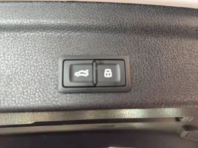 Audi Q3 Sportback 35 TFSI — SUV coupé dynamique, 39 000 km seulement — Miniature 16