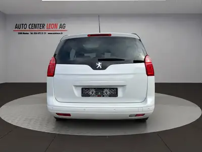 Peugeot 5008 1.6 T Sport Pack — Monospace 7 places automatique, sans accident — Armaturenbrett