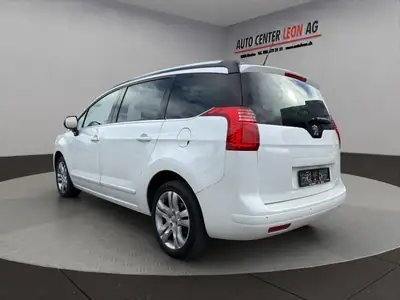 Peugeot 5008 1.6 T Sport Pack — Monospace 7 places automatique, sans accident — Innenraum
