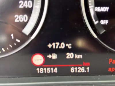 BMW X1 sDrive 18i M Sport — Élégance urbaine et sportivité avec équipement premium — Miniatur 11