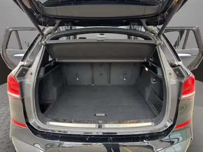 BMW X1 sDrive 18i M Sport — Élégance urbaine et sportivité avec équipement premium — Miniatur 19
