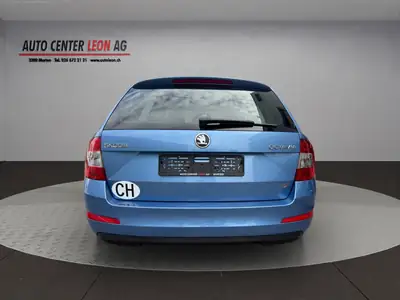Skoda Octavia Combi 1.4 TSI — Breaks spacieux, moteur efficient, sans sinistre — tableau de bord