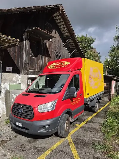 Ford Transit 2.2 TDCi 100 Ambiente — Utilitaire fiable, faible kilométrage — vue extérieure