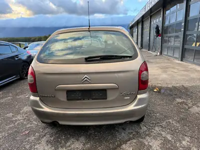 Citroën Xsara Picasso 2.0 HDi — Monospace familial fiable, climatisé et économe — Miniatura 7
