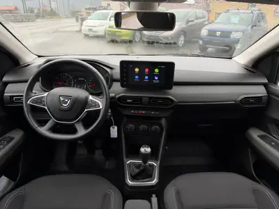Dacia Sandero TCe 90 Comfort — Citadine robuste, moteur économe et garantie jusqu'à 2026 — Miniatur 9