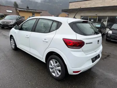 Dacia Sandero TCe 90 Comfort — Citadine robuste, moteur économe et garantie jusqu'à 2026 — Miniatur 8
