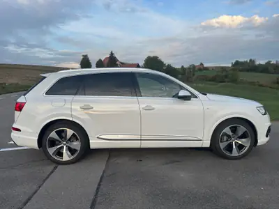 Audi Q7 3.0 V6 TDI 272 quattro S-Line — SUV 7 places, attelage neuf, MFK frais — dettaglio