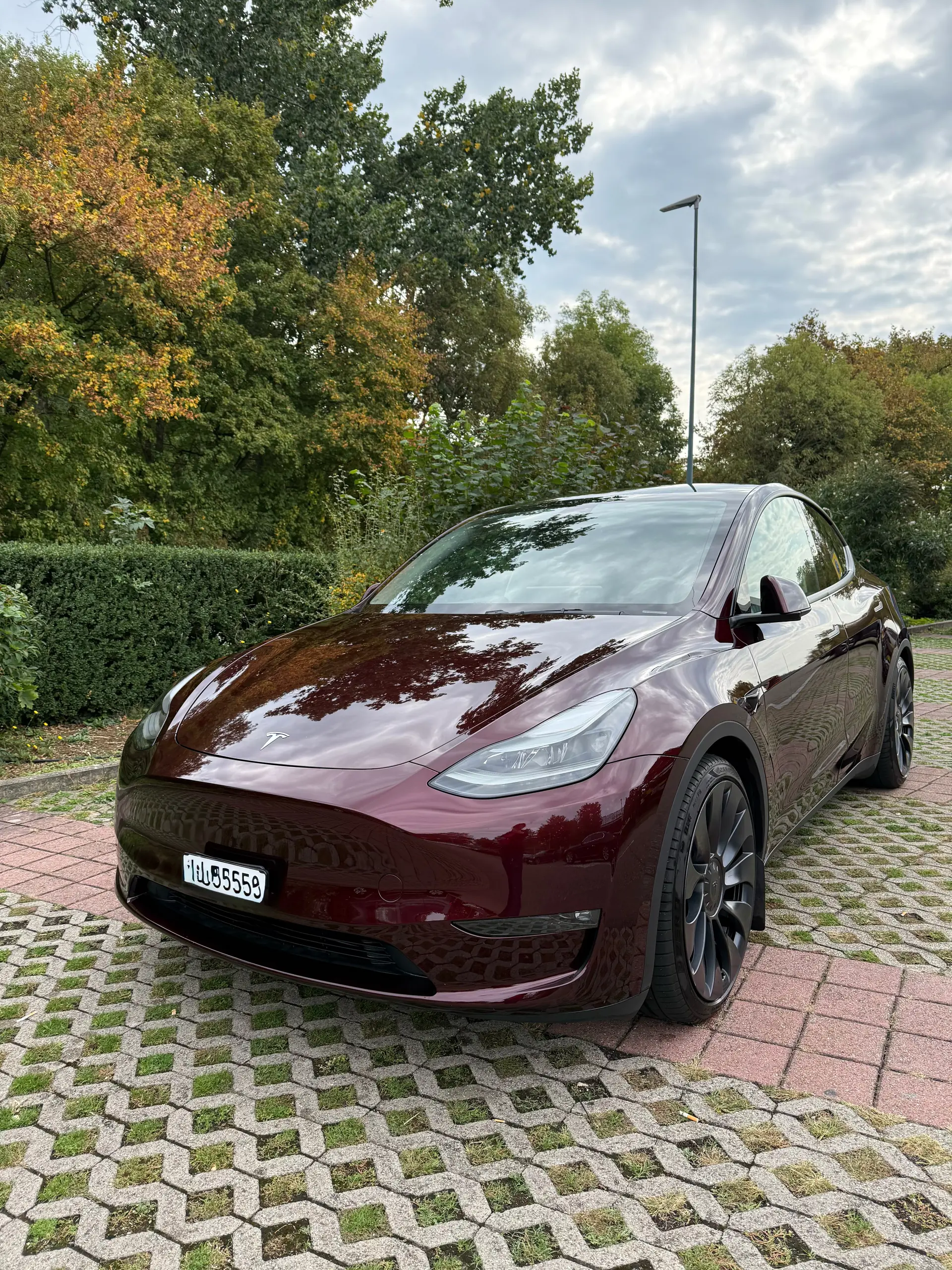 Tesla Model Y Performance 2024 — SUV électrique haute performance, 58'000 km seulement