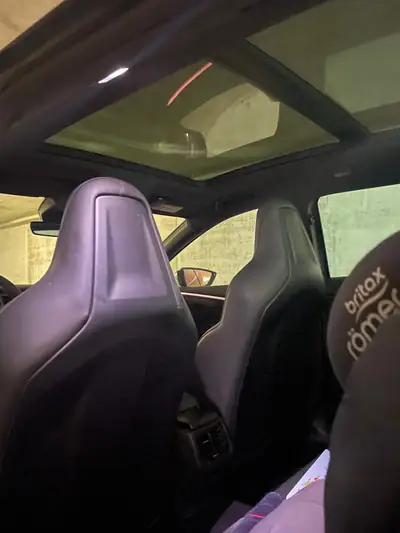 SEAT Leon Cupra R ST 4Drive 300 PS — Le dernier break haute performance signé Cupra — Thumbnail 9