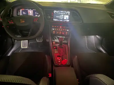SEAT Leon Cupra R ST 4Drive 300 PS — Le dernier break haute performance signé Cupra — Thumbnail 8