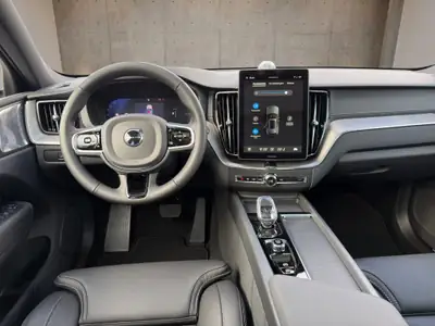Volvo XC60 2.0 T8 TE Ultra Dark eAWD — Hybride rechargeable haute performance, quasi neuf — Miniatura 13