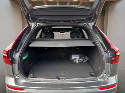 Volvo XC60 2.0 T8 TE Ultra Dark eAWD — Hybride rechargeable haute performance, quasi neuf — Miniatura 20