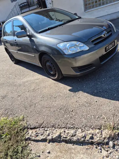 Toyota Corolla 1.6 VVT-i Linea Terra Dynamic — Fiabilité éprouvée, entretien maîtrisé — fianco