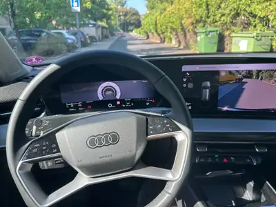 Audi Q3 1.5 e-hybrid S-Tronic — SUV compact hybride rechargeable, 1700 km seulement — Seitenansicht