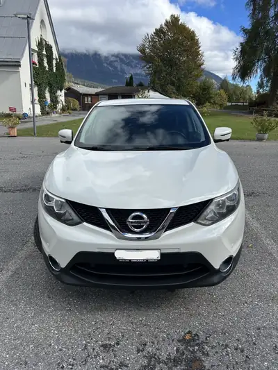 Nissan Qashqai 1.6 dCi 360 4x4 — SUV robuste, traction intégrale et diesel économe — vue extérieure