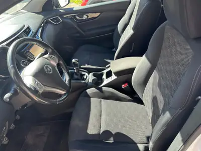 Nissan Qashqai 1.6 dCi 360 4x4 — SUV robuste, traction intégrale et diesel économe — détail