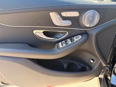 Mercedes-Benz GLC 250 Exclusive — SUV Premium 4x4, Équipements Technik Offroad — Miniatura 7