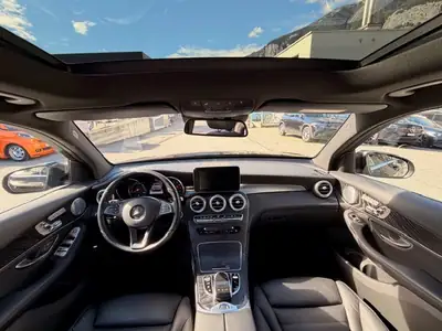 Mercedes-Benz GLC 250 Exclusive — SUV Premium 4x4, Équipements Technik Offroad — Miniatura 8