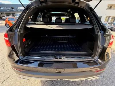 Mercedes-Benz GLC 250 Exclusive — SUV Premium 4x4, Équipements Technik Offroad — Miniatura 10