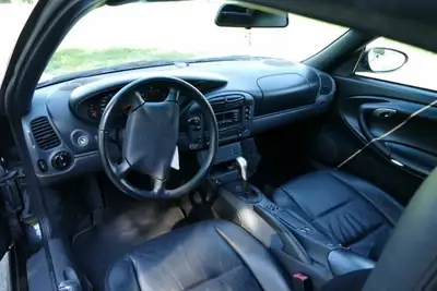 Porsche 911 3.4 Carrera 1998 — Chef-d'œuvre sportif, 300 ch authentiques — tableau de bord