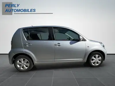 Daihatsu Sirion 1.3 Eco 4WD — Citadine polyvalente, 4 roues motrices et conso maîtrisée — Miniatur 7